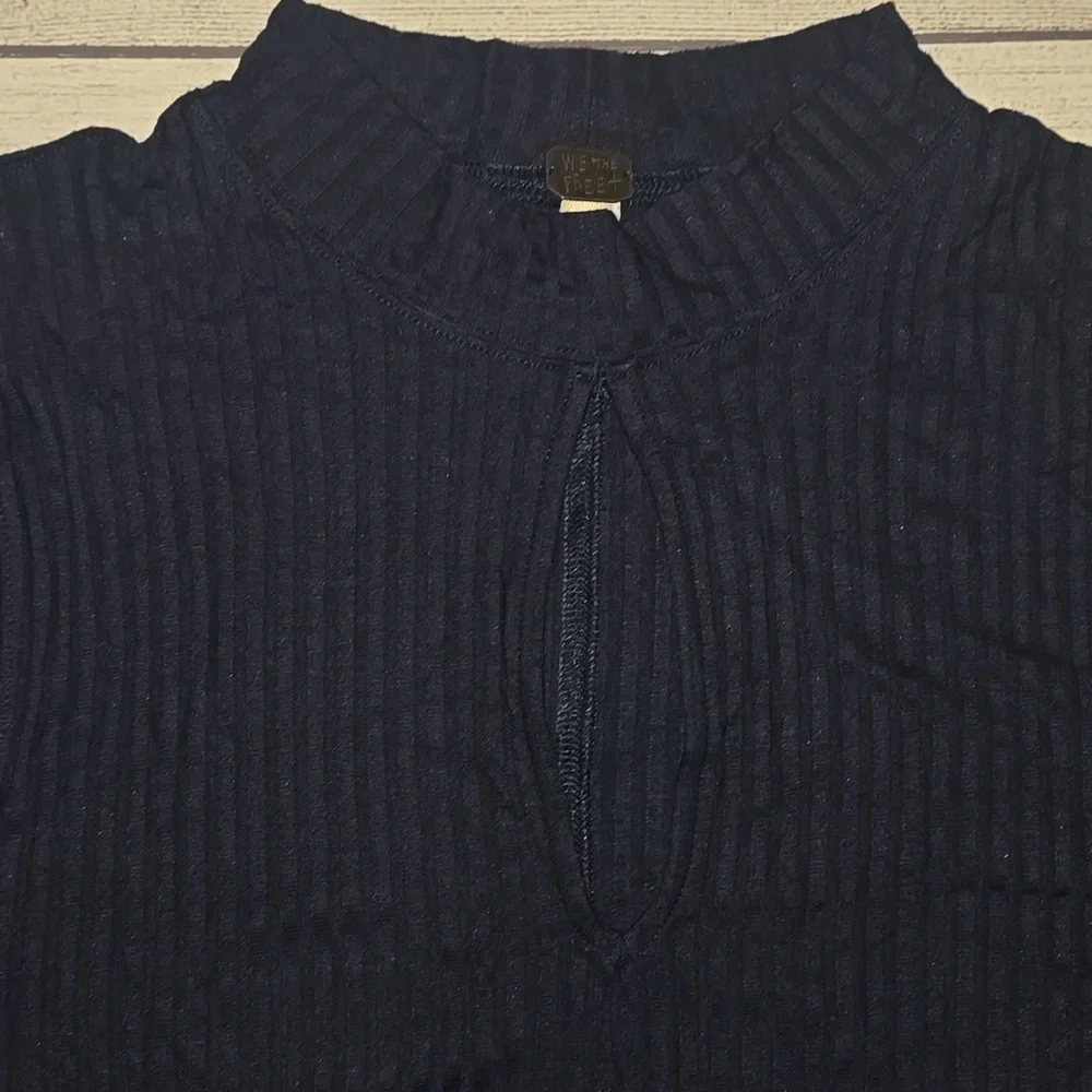 Free People Copa Banana Ribbed Keyhole Tunic Navy Size M NWT